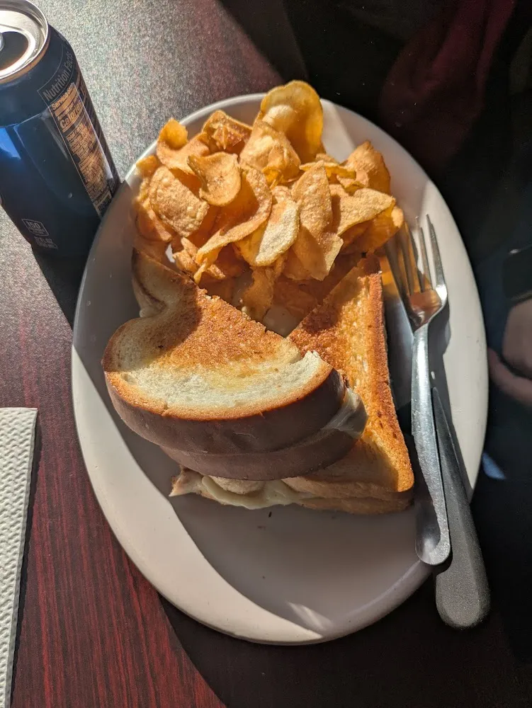 Grilled Cheese with Chips